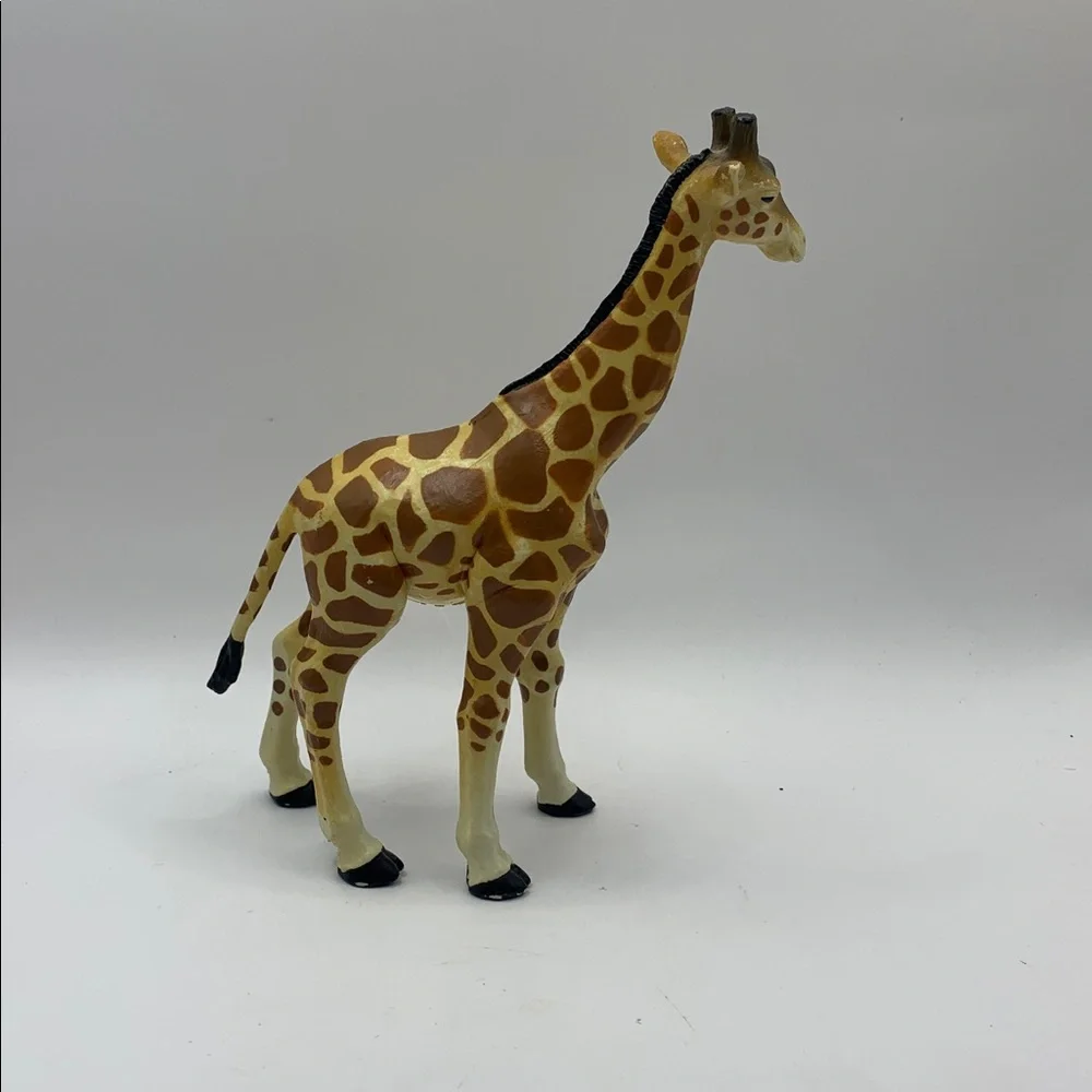 Realistic Giraffe Toy Figure 1996 Safari Limited